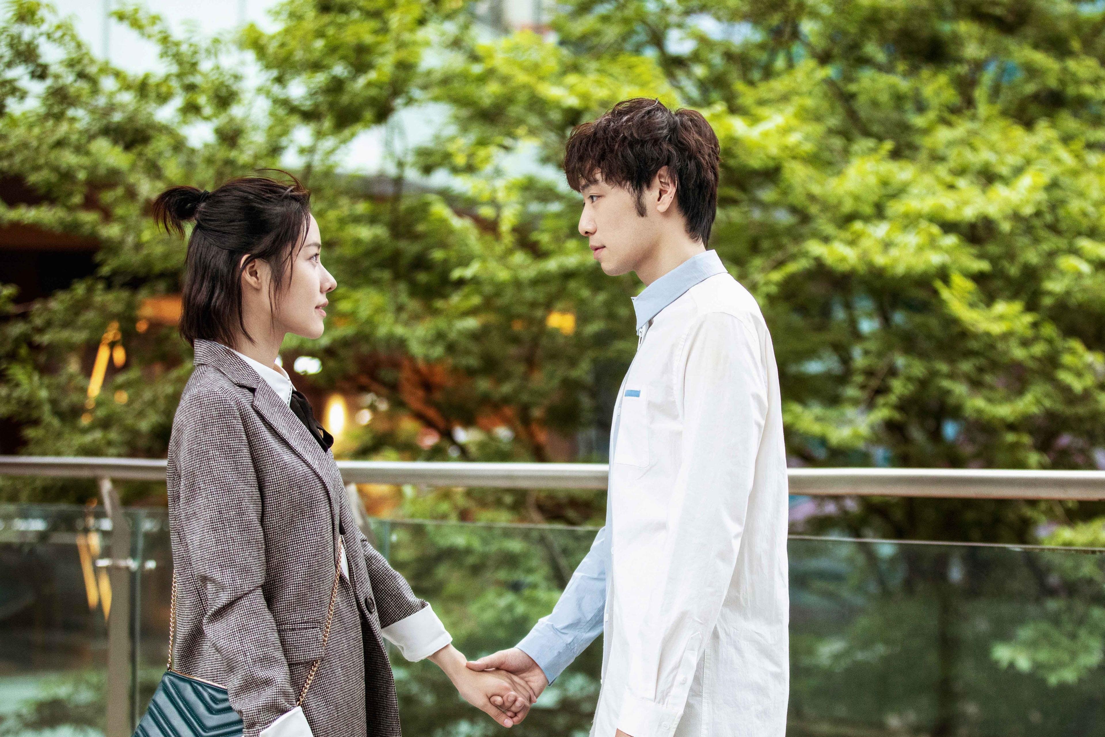 kaiyun-英超绿茵争锋：精彩不断，悬念难解！，f绿茵吧